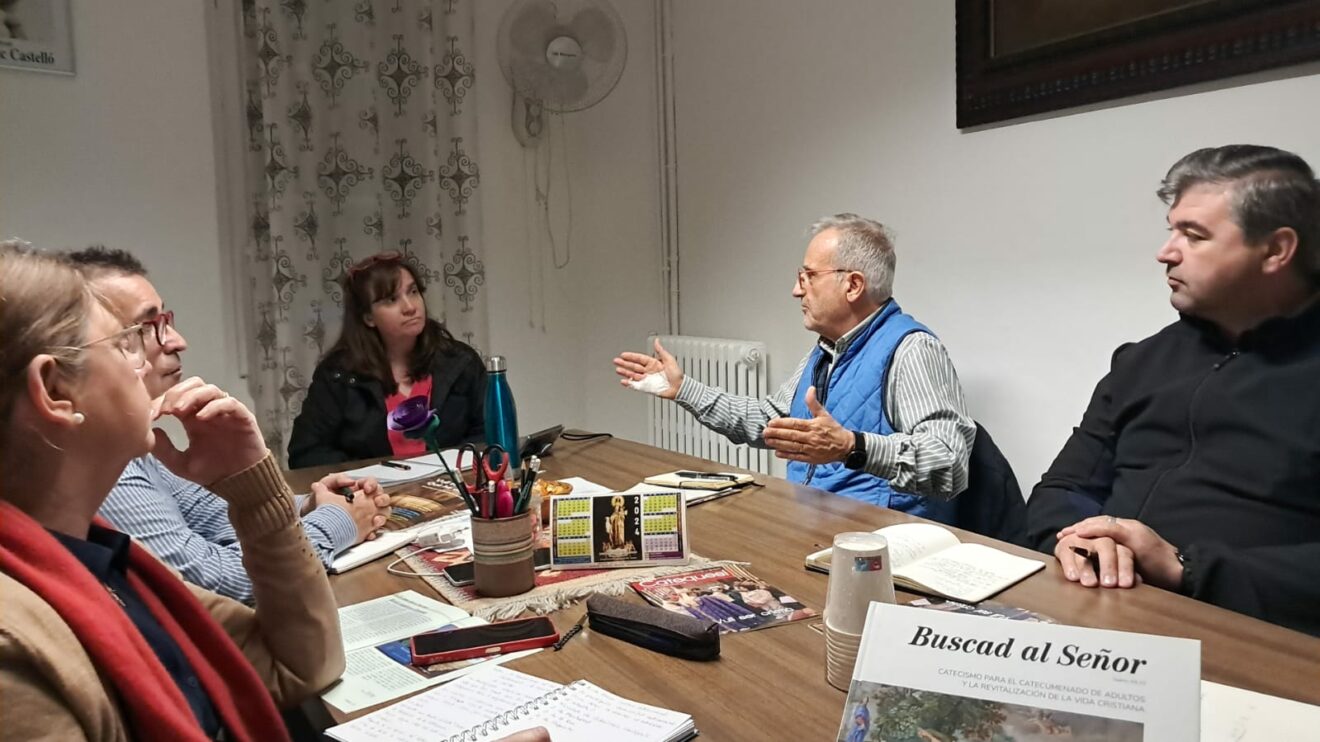 REUNIÓ DEL CATECUMENAT D'ADULTS AL CARME PER ENCARAR EL NOU CURS          