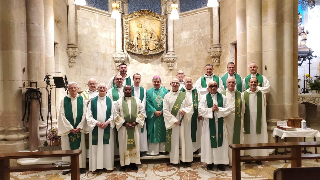 ELS MOSSENS DE LLEIDA TANQUEN EL CURS VISITANT LA SAGRADA FAMÍLIA